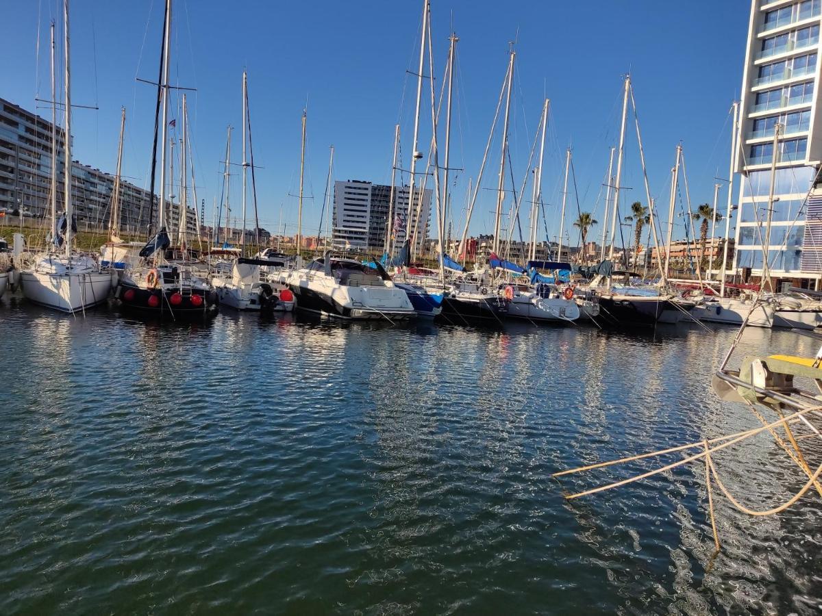 Hospedaje Dado De Baja Badalona Buitenkant foto