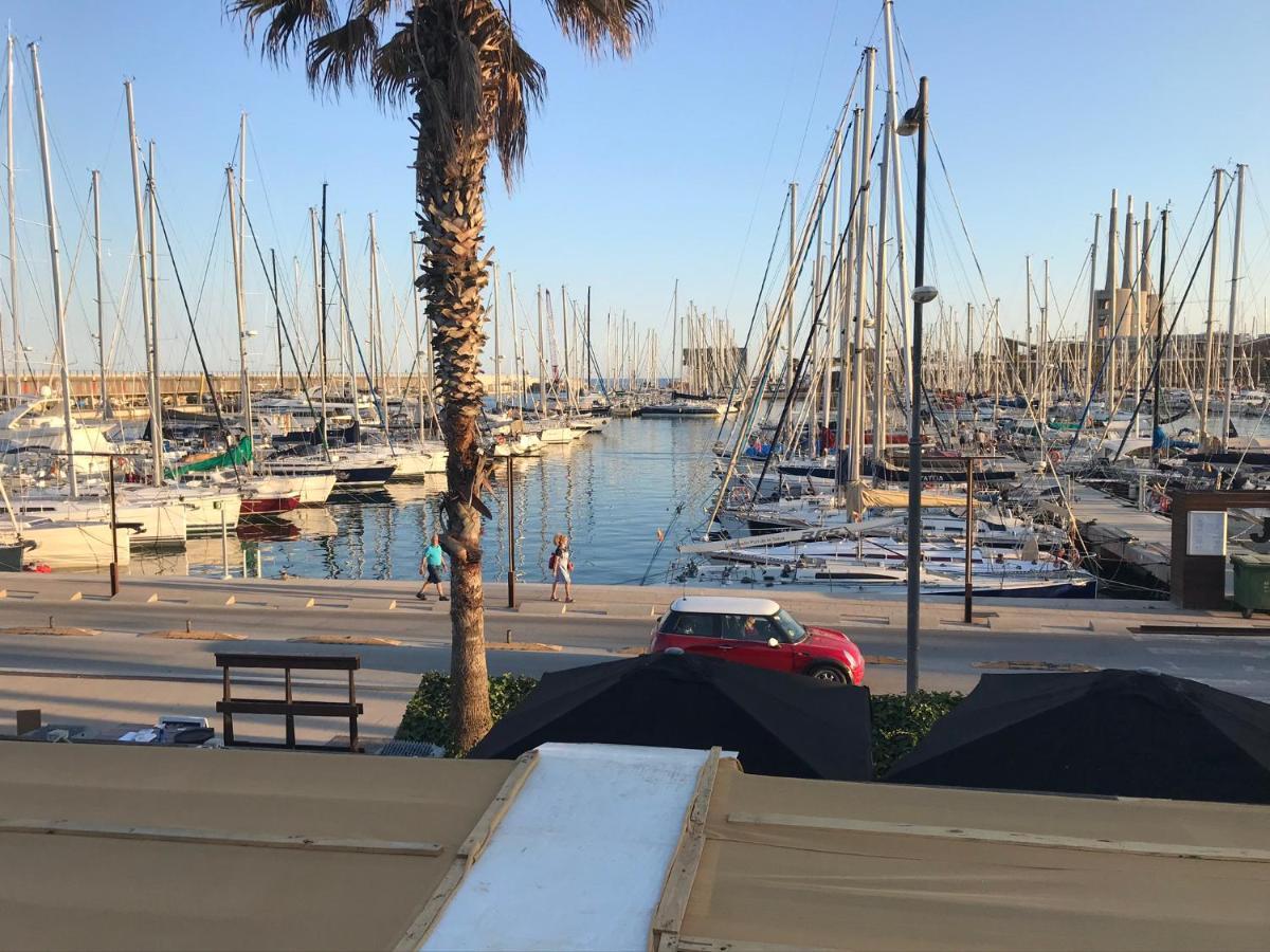 Hospedaje Dado De Baja Badalona Buitenkant foto
